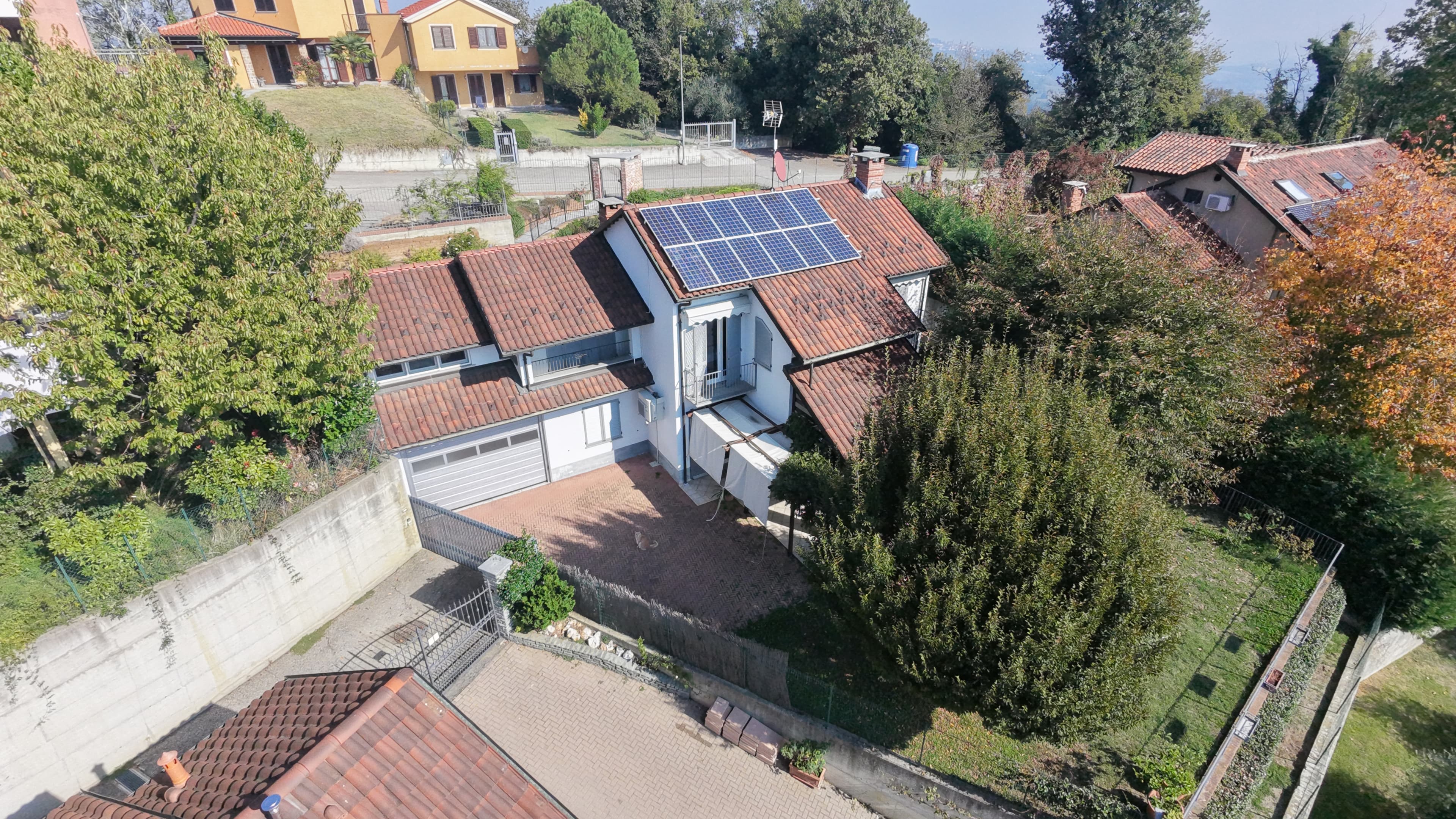 Albugnano — veduta aerea della proprietà