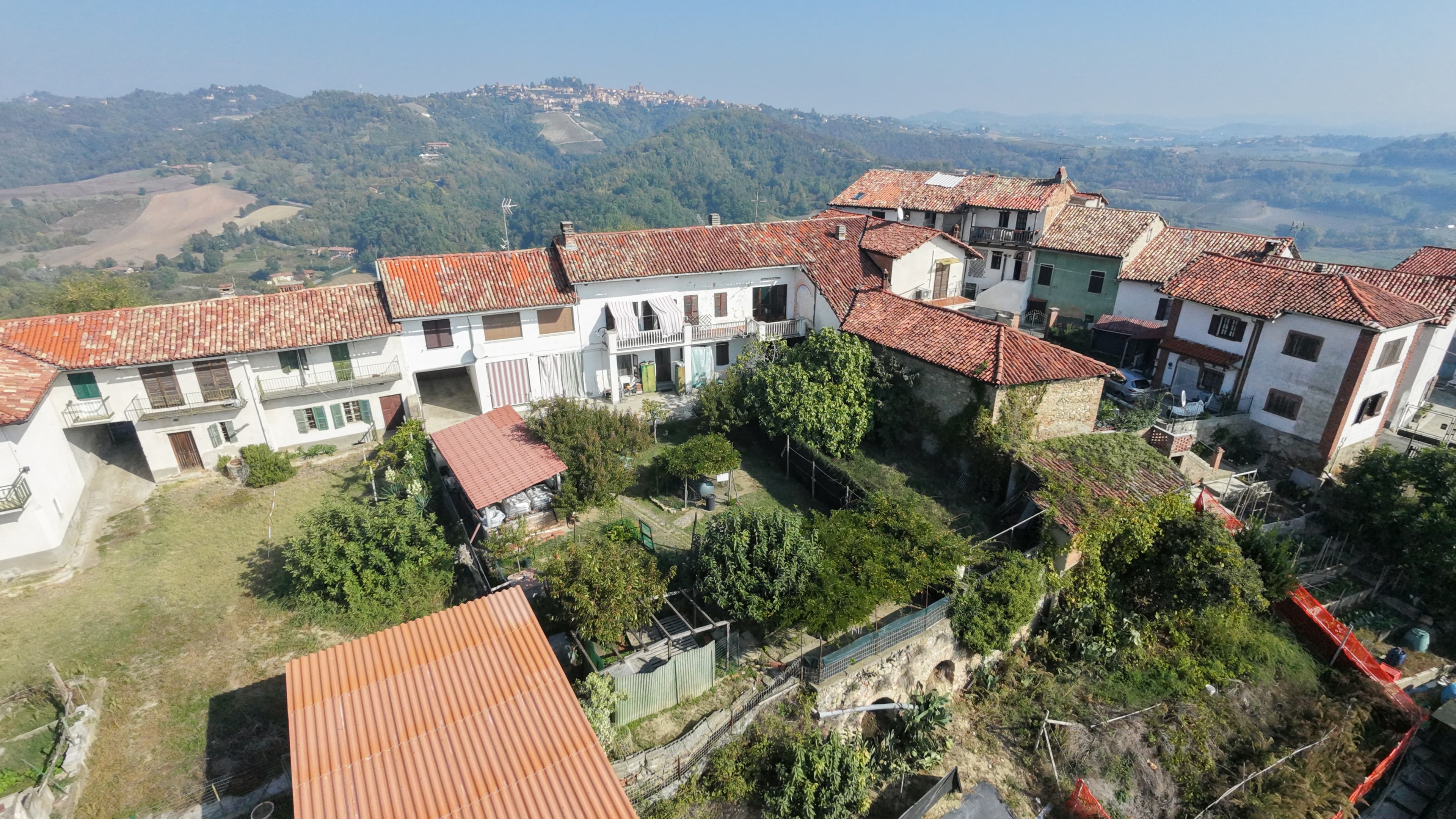 Marmorito — veduta aerea della proprietà