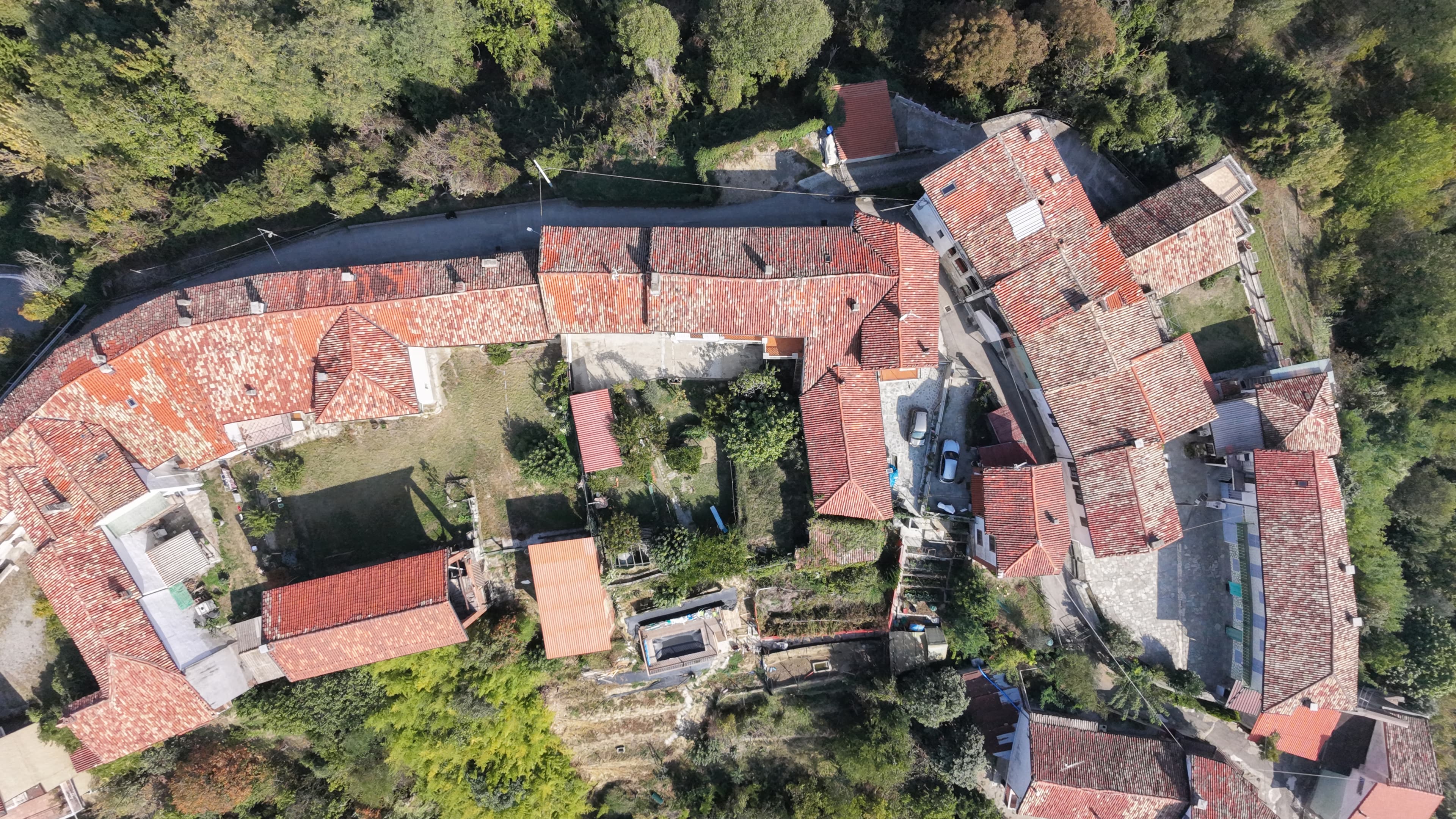 Marmorito — veduta aerea della proprietà